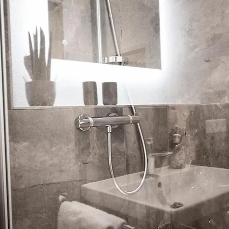 Q-stall Am Poppenberg * Brilon